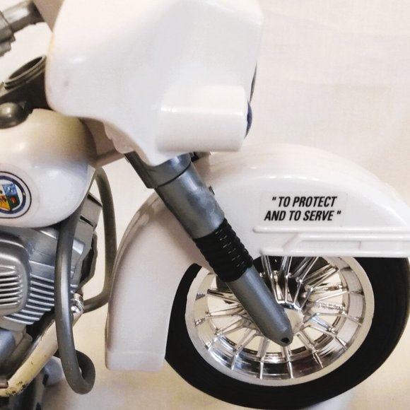 Vintage Funrise-1992 Metro Police Motorcycle 208-Real Voice, Sounds & Lights - Picture 10 of 15